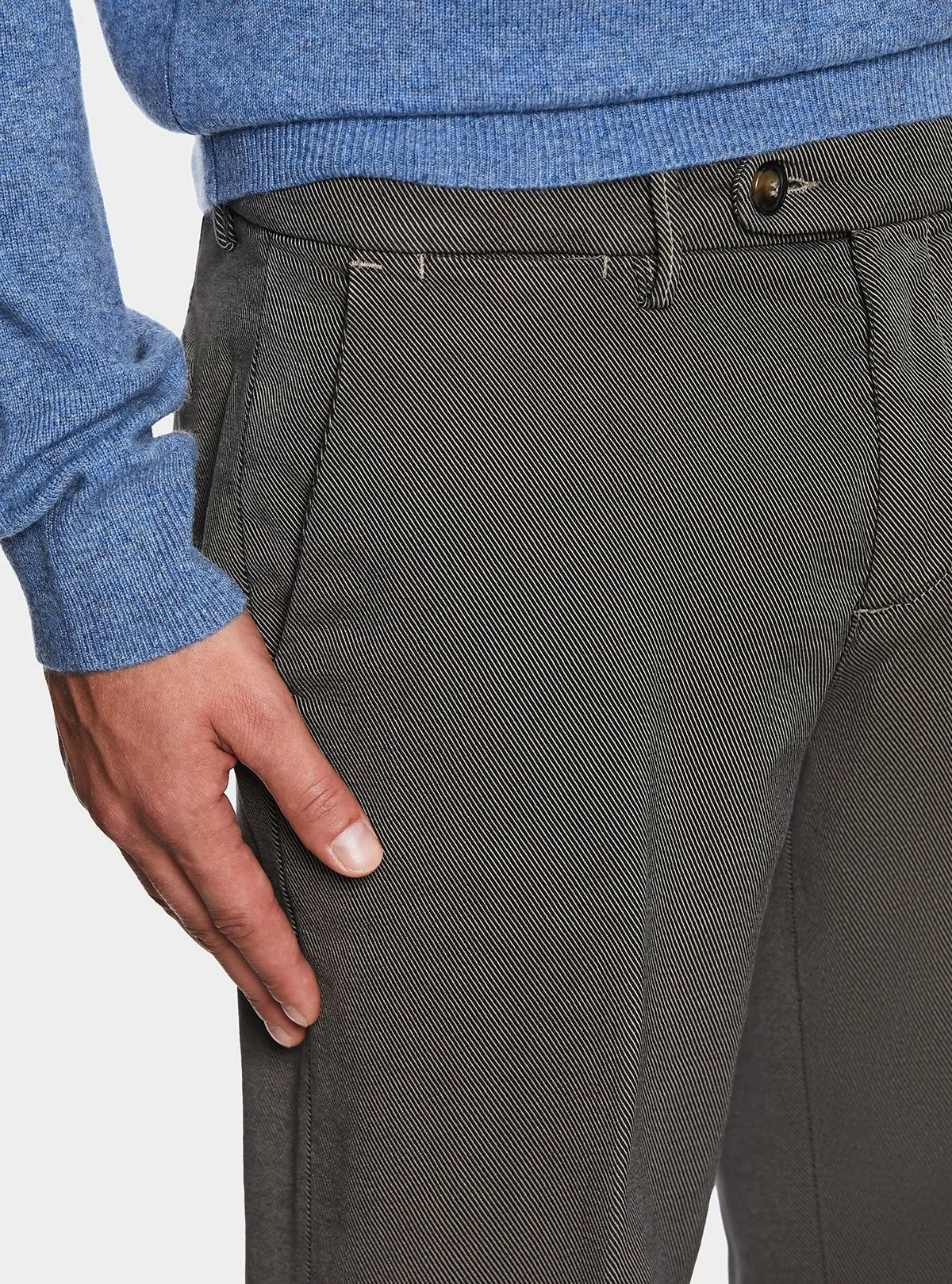   Chinos Cover      